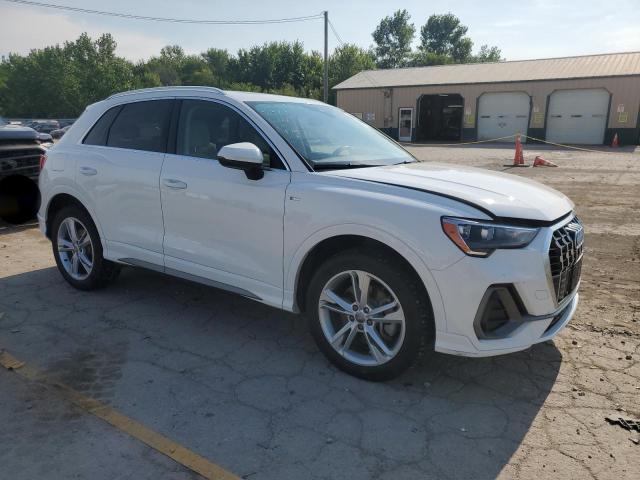  AUDI Q3 2021 Белы