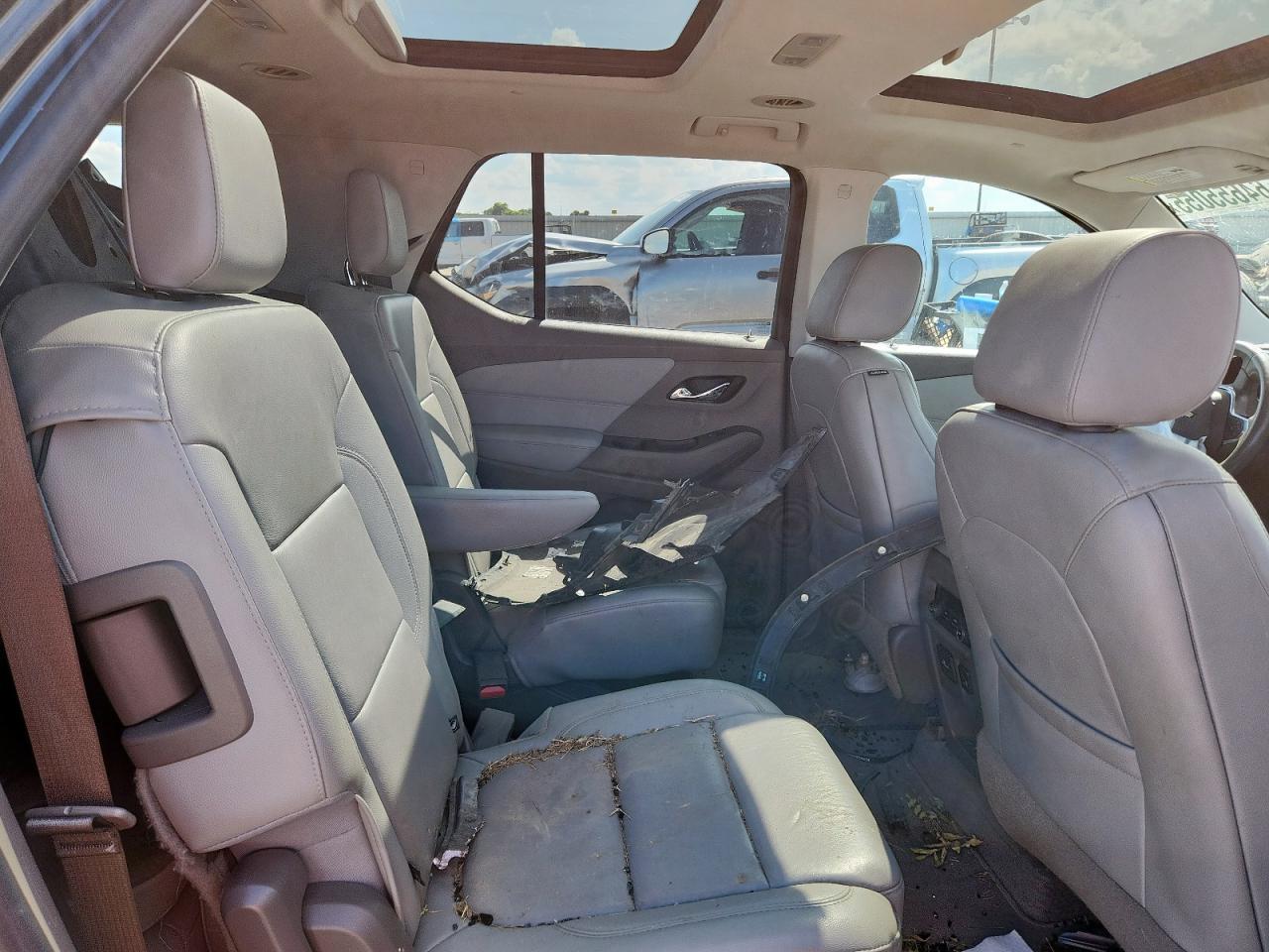2018 Chevrolet Traverse Lt VIN: 1GNERHKW9JJ207226 Lot: 64655055