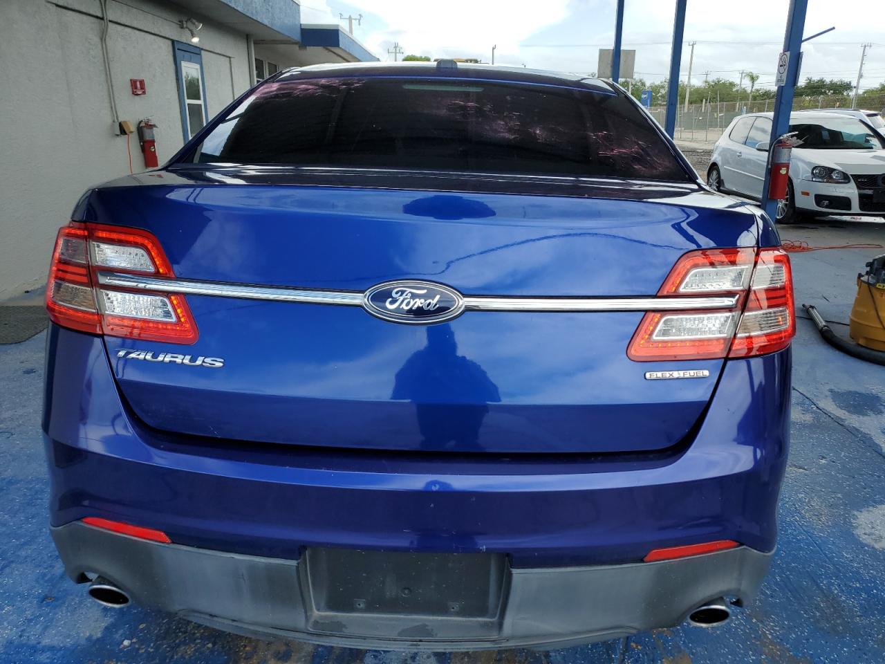 2014 Ford Taurus Se VIN: 1FAHP2D88EG144815 Lot: 64237965