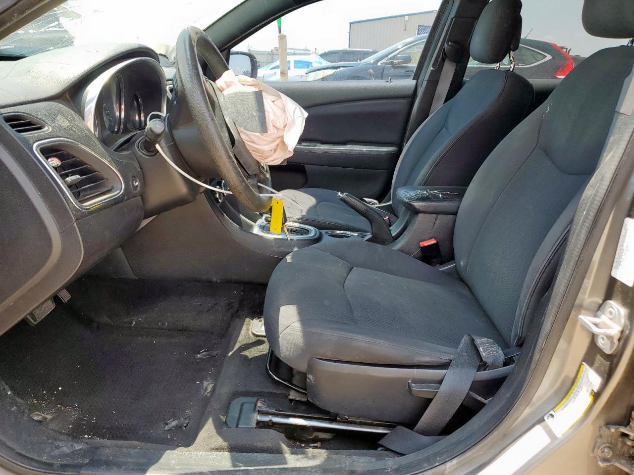2012 Chrysler 200 Lx VIN: 1C3CCBABXCN318266 Lot: 64618215