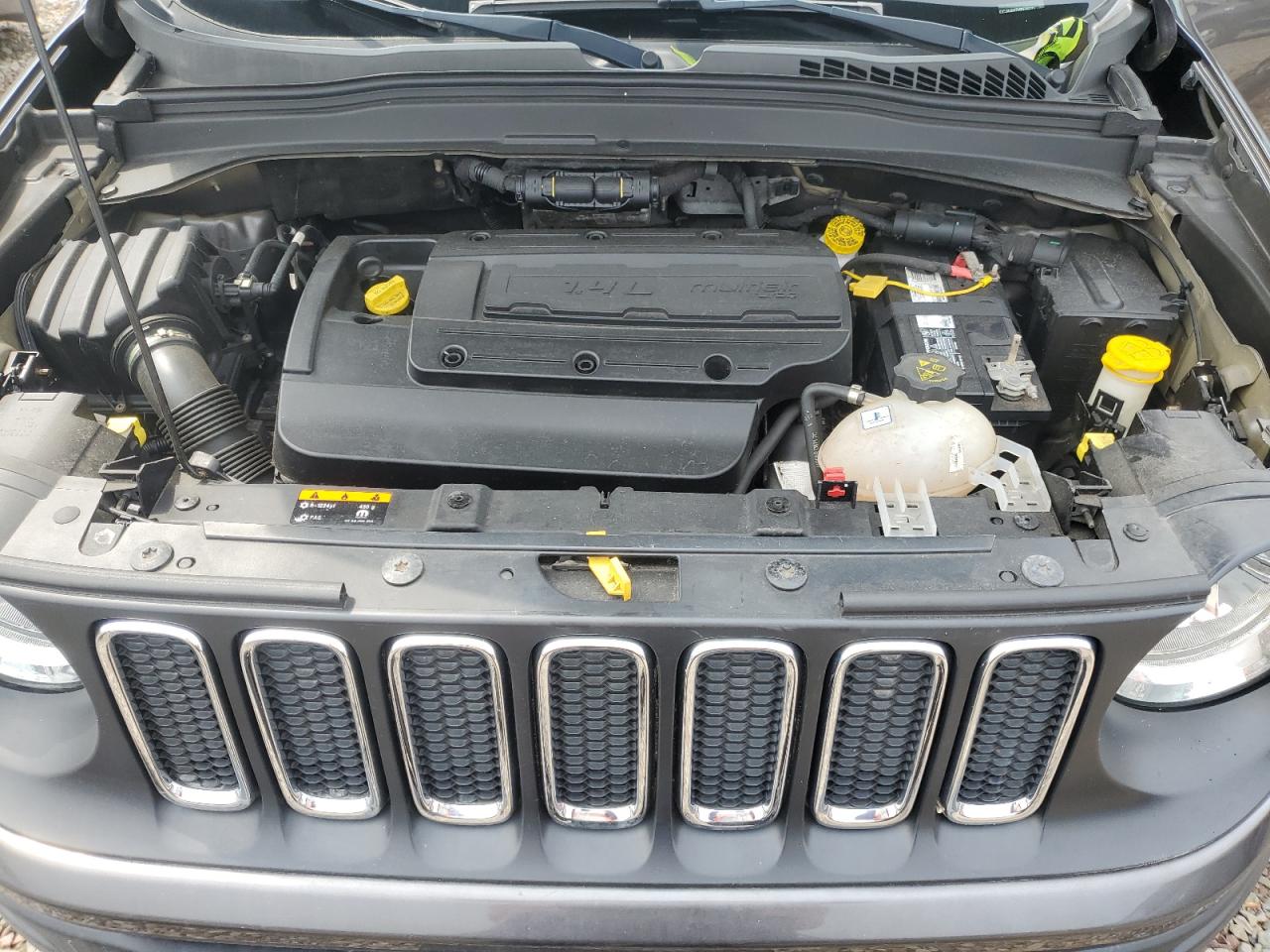 2017 Jeep Renegade Sport VIN: ZACCJAAH7HPF86271 Lot: 64610305