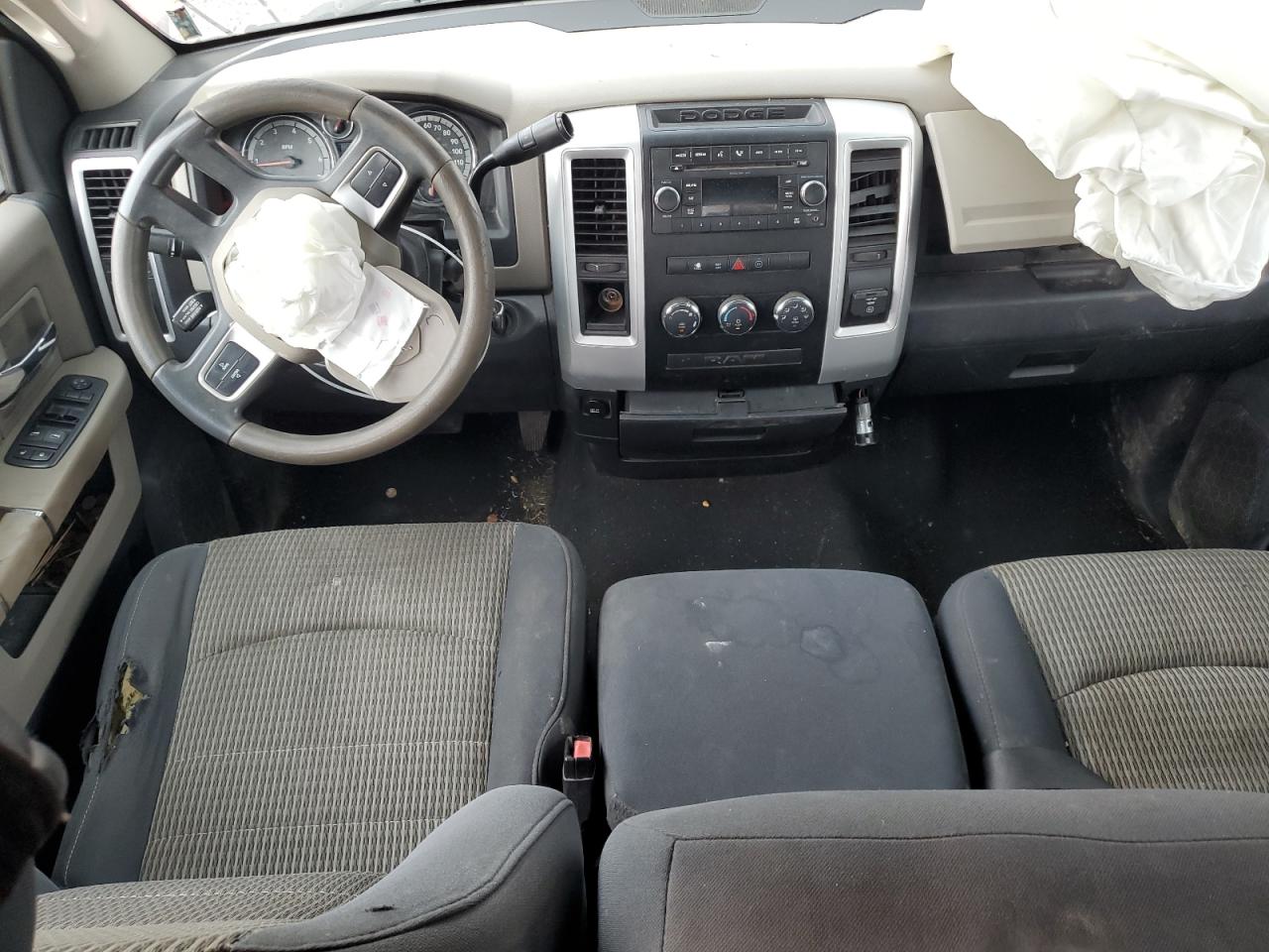 2009 Dodge Ram 1500 VIN: 1D3HB18T29S736545 Lot: 70582645