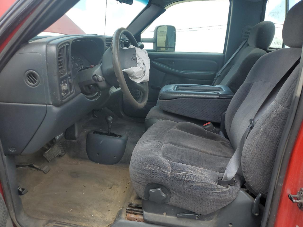 2000 Chevrolet Silverado K1500 VIN: 1GCEK14W2YE218542 Lot: 64623235