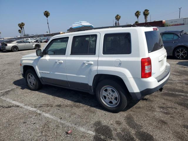 JEEP PATRIOT 2016 Белы