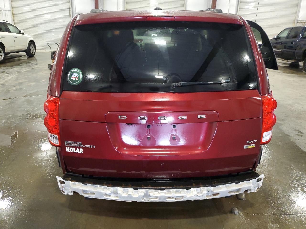 2018 Dodge Grand Caravan Sxt VIN: 2C4RDGCG2JR326631 Lot: 65744965