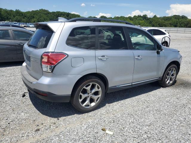  SUBARU FORESTER 2017 Серебристый