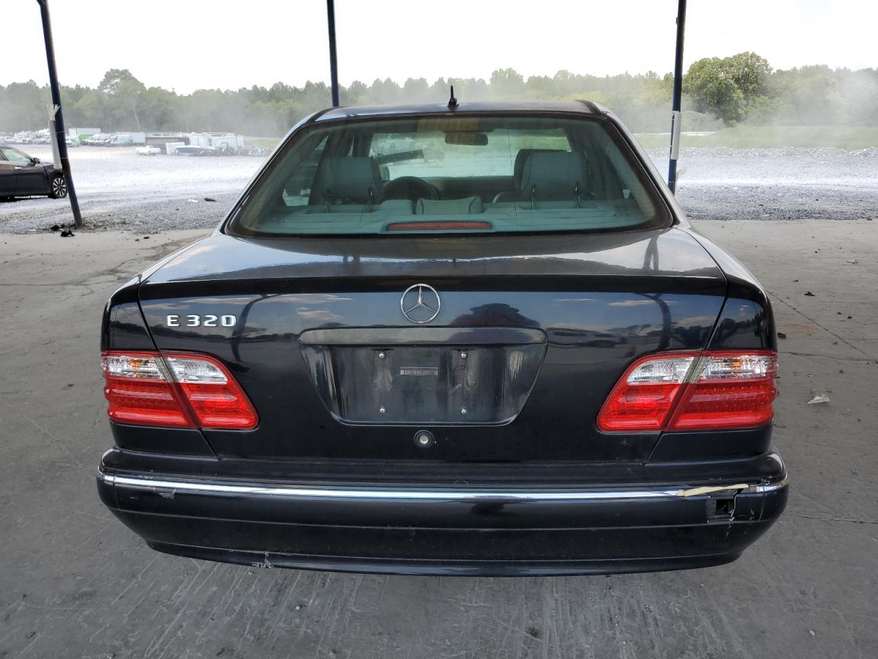 2000 Mercedes-Benz E 320 VIN: WDBJF65J3YB057444 Lot: 63660495