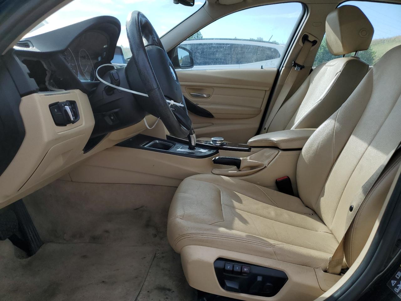 2015 BMW 328 Xi VIN: WBA3B3C56FF547521 Lot: 64692375