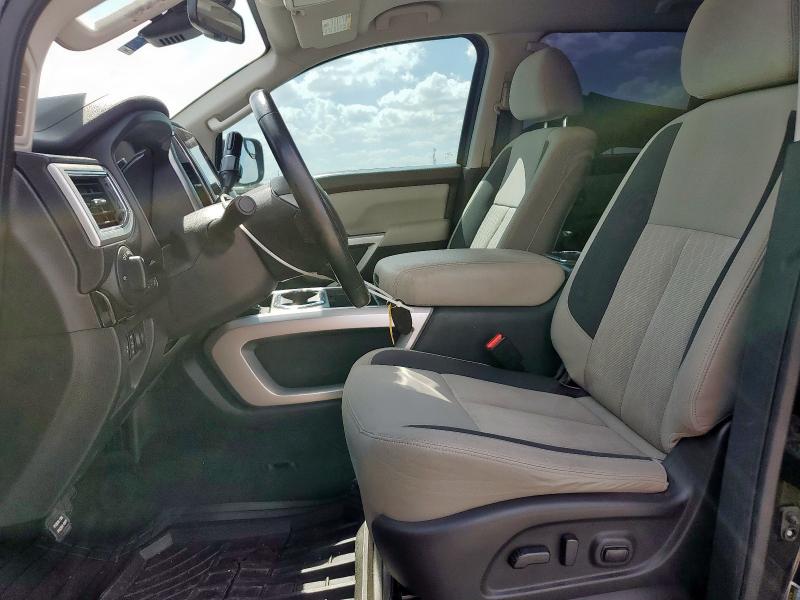  NISSAN TITAN 2020 Черный
