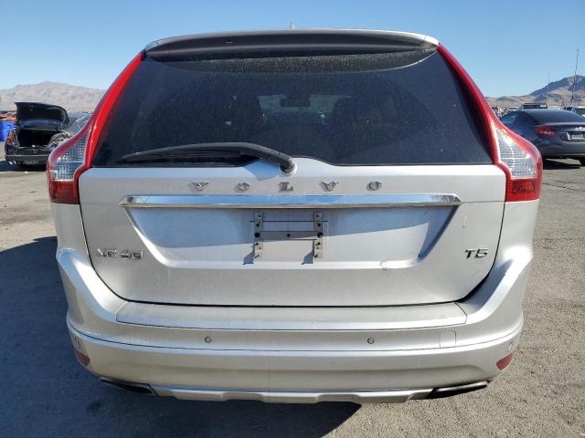  VOLVO XC60 2015 Srebrny