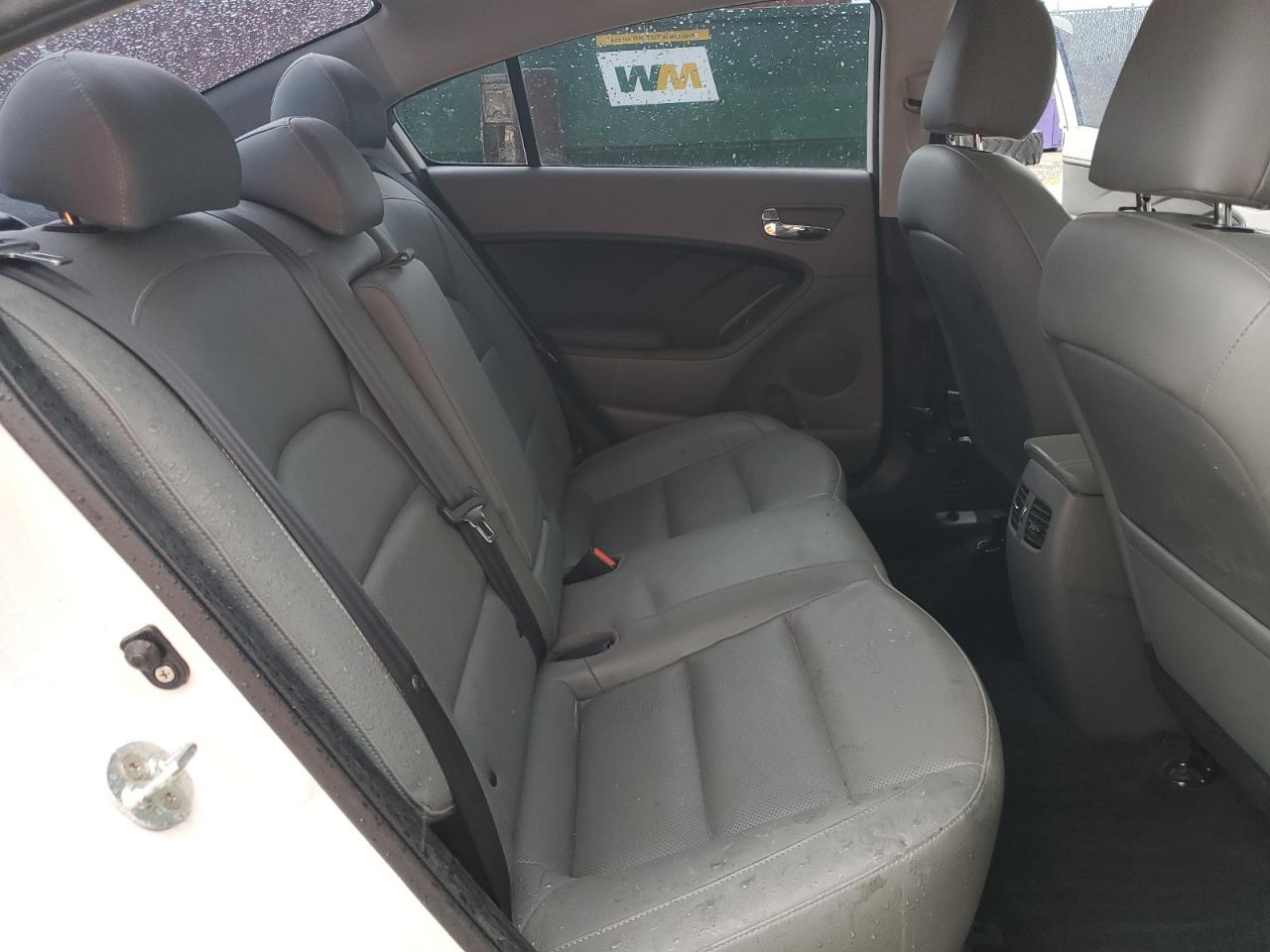 2017 Kia Forte Ex VIN: 3KPFL4A88HE093012 Lot: 64021595