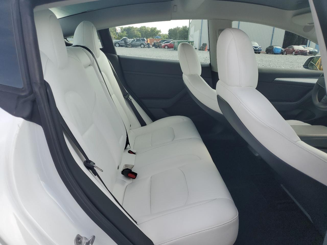 2022 Tesla Model 3 VIN: 5YJ3E1EB2NF261184 Lot: 64165025