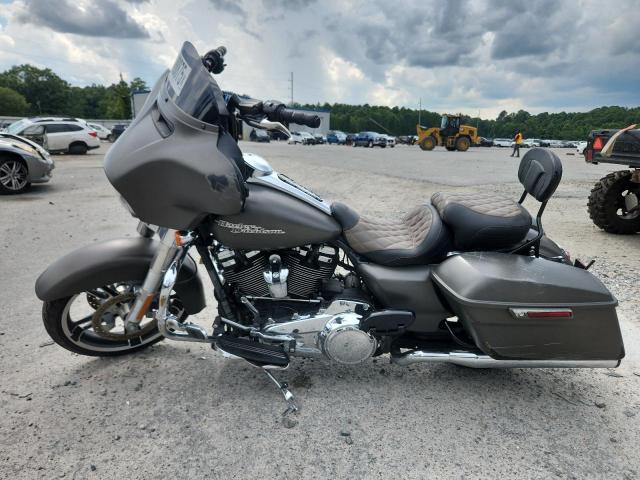 2018 HARLEY-DAVIDSON FLHX STREET GLIDE  
