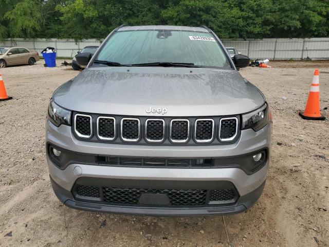  JEEP COMPASS 2023 Srebrny
