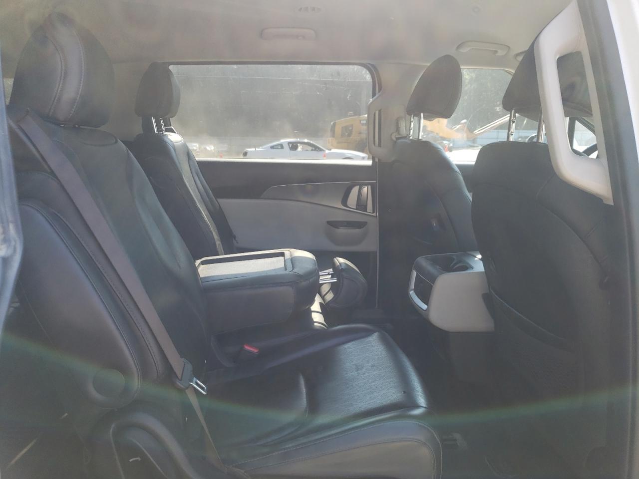 2022 Kia Carnival Lx VIN: KNDNB4H35N6156657 Lot: 63804545