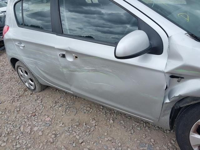 2011 HYUNDAI I20 COMFOR