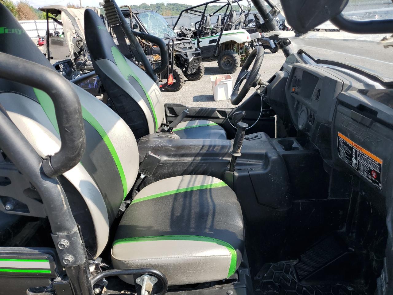 jkbrtcf15hb501729 JKBRTCF15HB501729 2017 Kawasaki Krt800 F