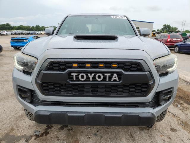  TOYOTA TACOMA 2017 Серый