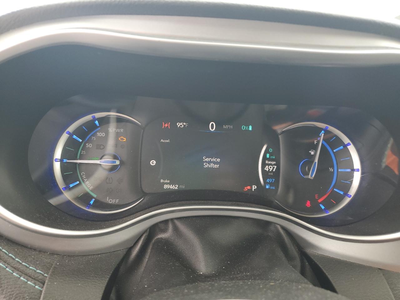 2018 Chrysler Pacifica Hybrid Limited VIN: 2C4RC1N76JR359399 Lot: 63748405