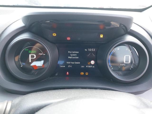 2021 TOYOTA YARIS CROS