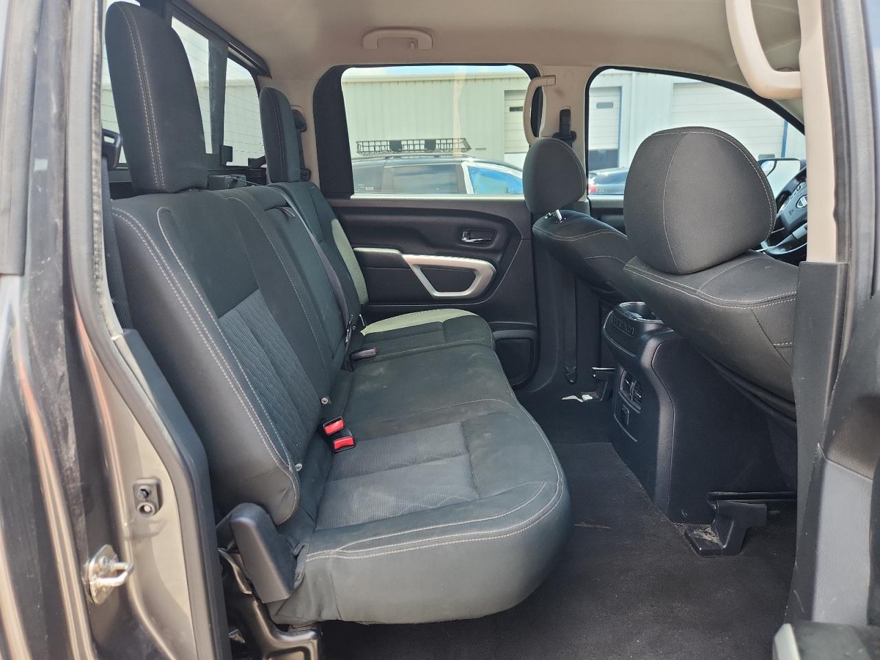 2017 Nissan Titan Sv VIN: 1N6AA1E64HN536465 Lot: 62772785