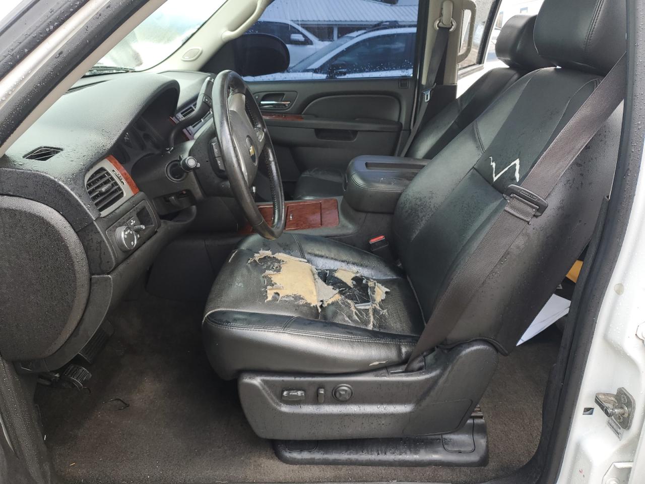 2013 Chevrolet Tahoe C1500 Ltz VIN: 1GNSCCE02DR101396 Lot: 65010545