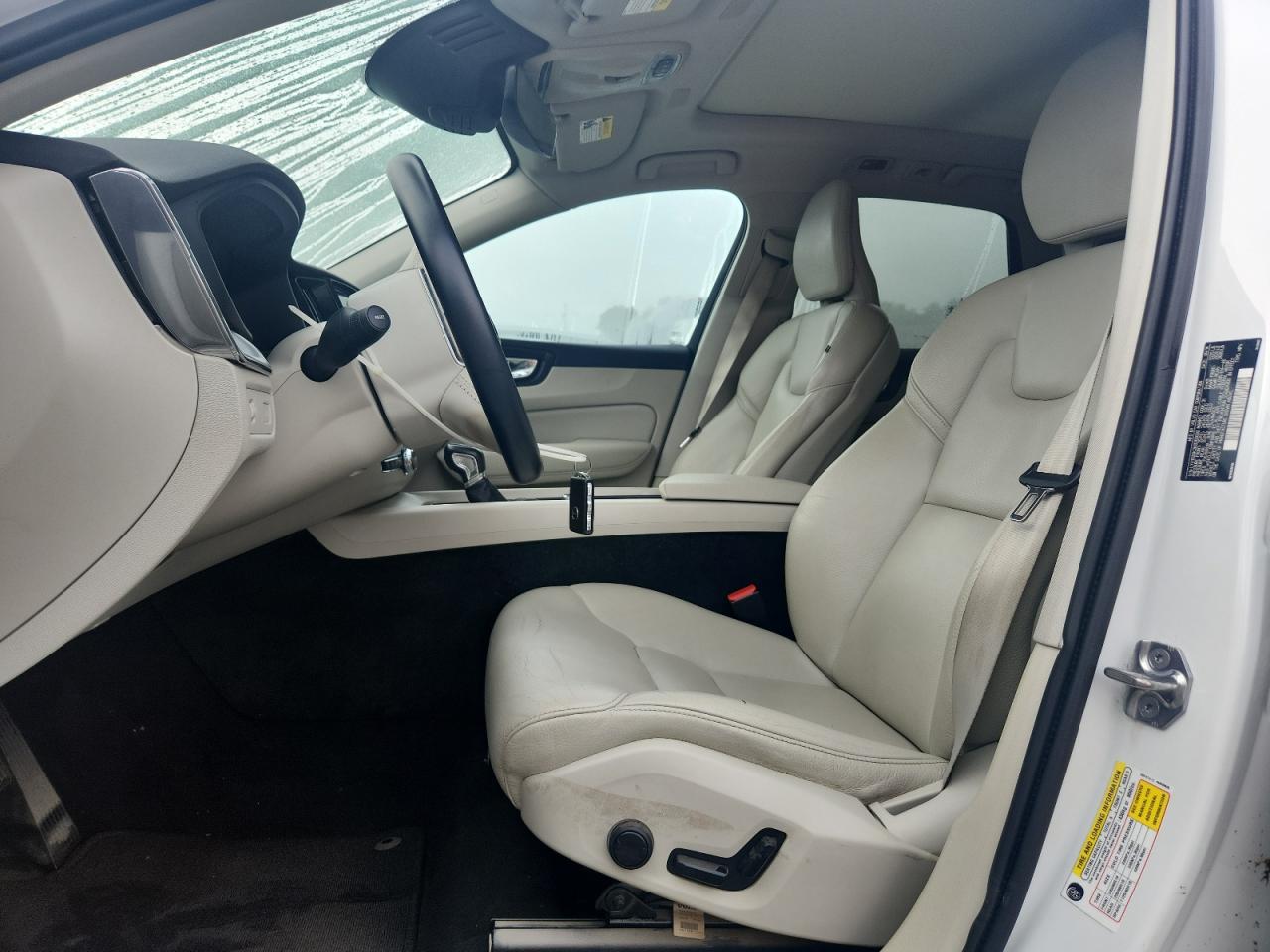 2019 Volvo Xc60 T5 Momentum VIN: LYV102DK2KB200699 Lot: 64007825