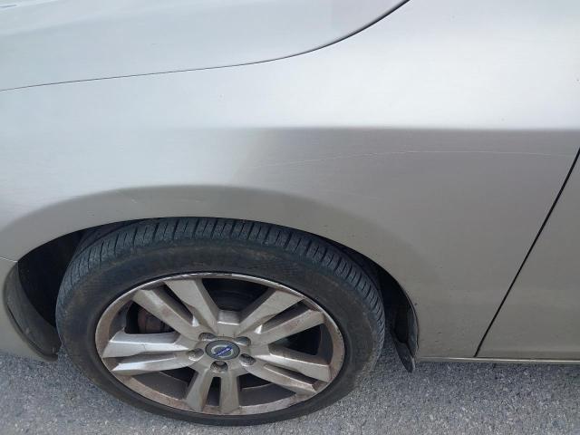 2013 VOLVO V60 SE LUX