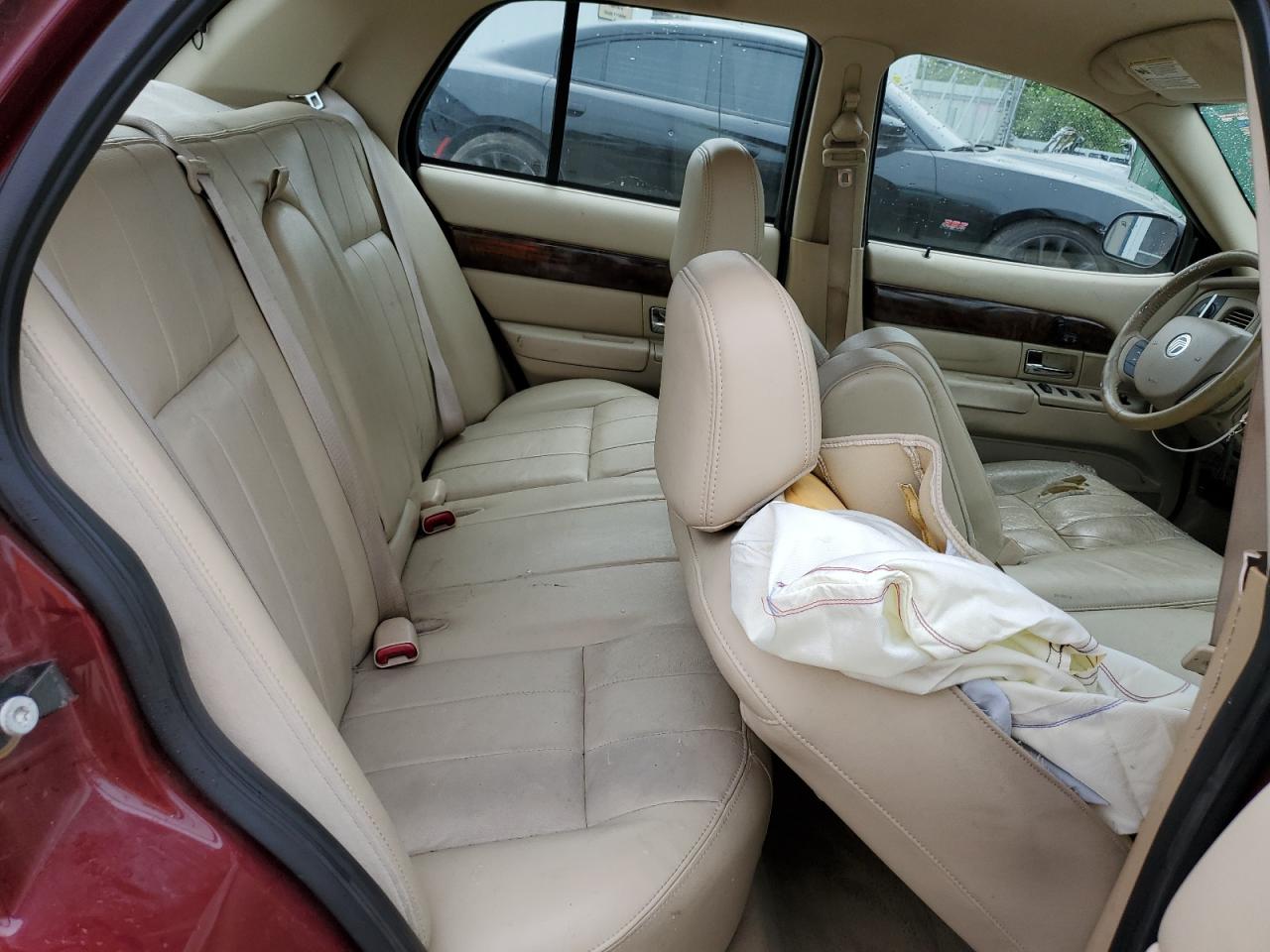 2010 Mercury Grand Marquis Ls VIN: 2MEBM7FV6AX605554 Lot: 63633135
