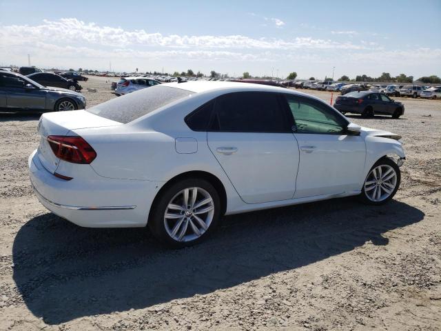  VOLKSWAGEN PASSAT 2019 White