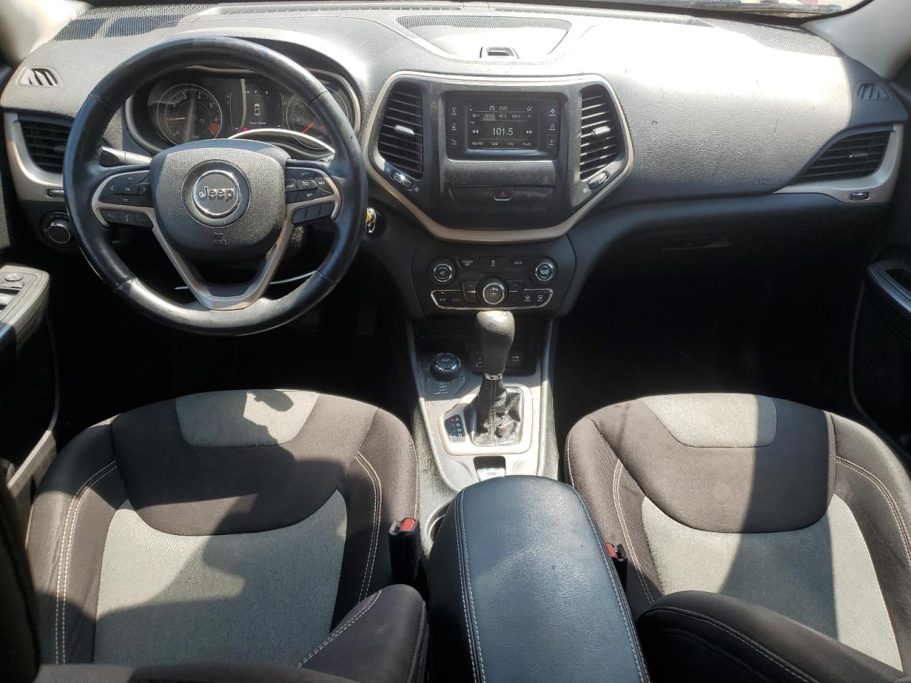 2015 Jeep Cherokee Sport VIN: 1C4PJMAB2FW615674 Lot: 66302535