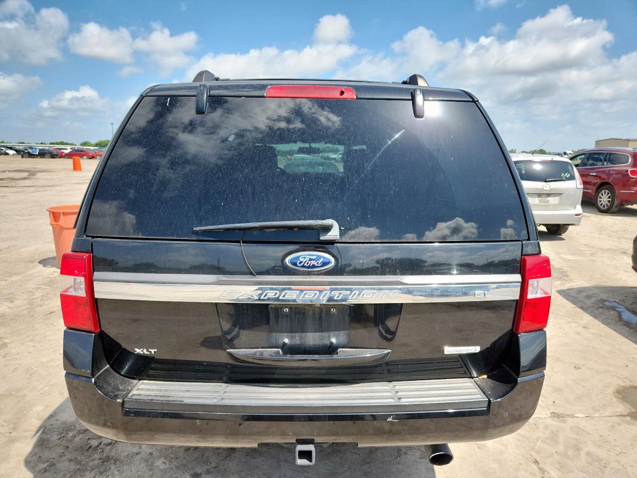 2015 Ford Expedition El Xlt VIN: 1FMJK1HT5FEF33990 Lot: 65038235