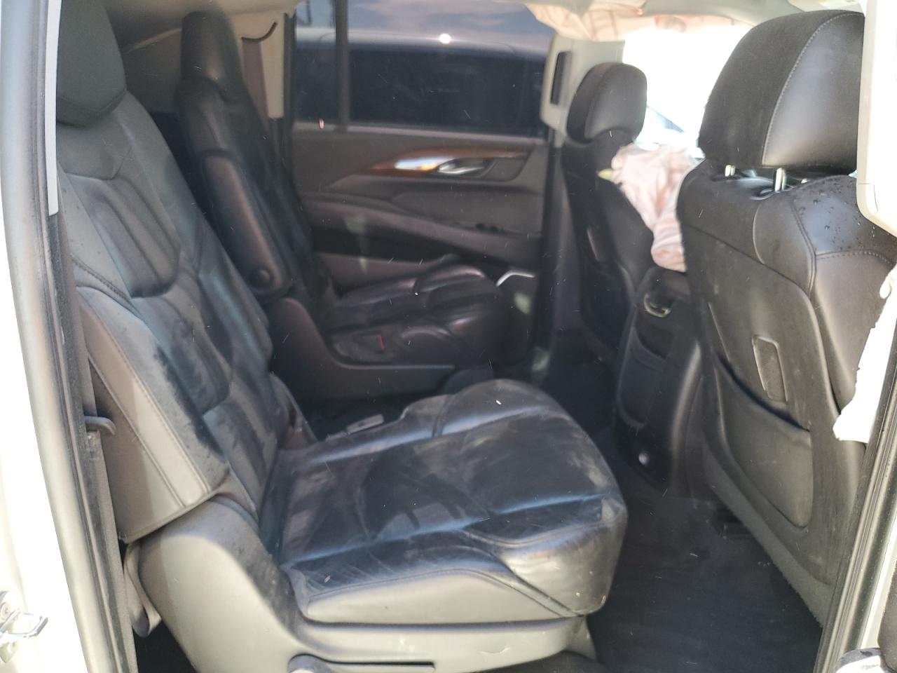 2018 Cadillac Escalade Esv Luxury VIN: 1GYS4HKJ8JR323611 Lot: 66126665