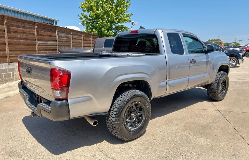  TOYOTA TACOMA 2019 Srebrny