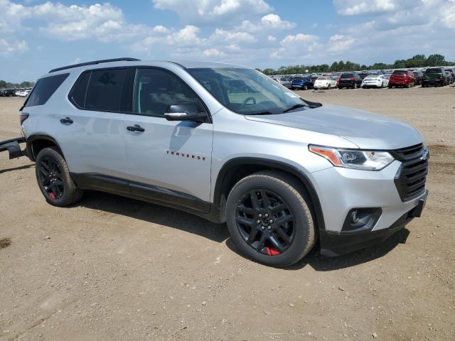  CHEVROLET TRAVERSE 2021 Srebrny