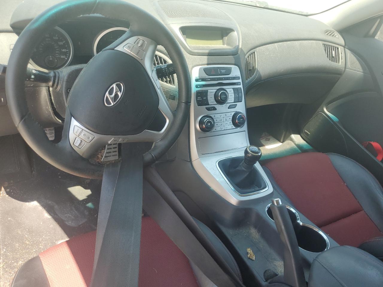 2010 Hyundai Genesis Coupe 2.0T VIN: KMHHT6KD2AU027039 Lot: 59292935