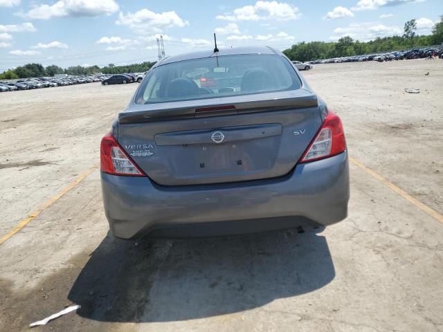  NISSAN VERSA 2019 Szary