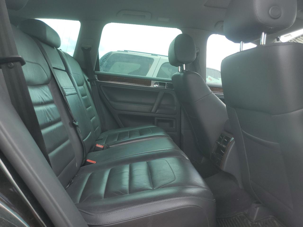 2008 Volkswagen Touareg 2 V6 VIN: WVGBE77L88D028910 Lot: 62777165