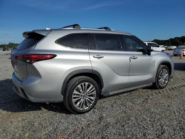  TOYOTA HIGHLANDER 2022 Silver
