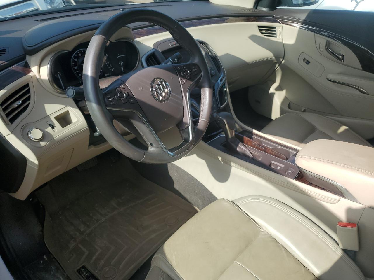 2015 Buick Lacrosse VIN: 1G4GB5G30FF310723 Lot: 64516425