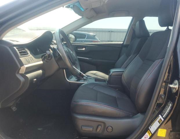 Sedans TOYOTA CAMRY 2017 Czarny