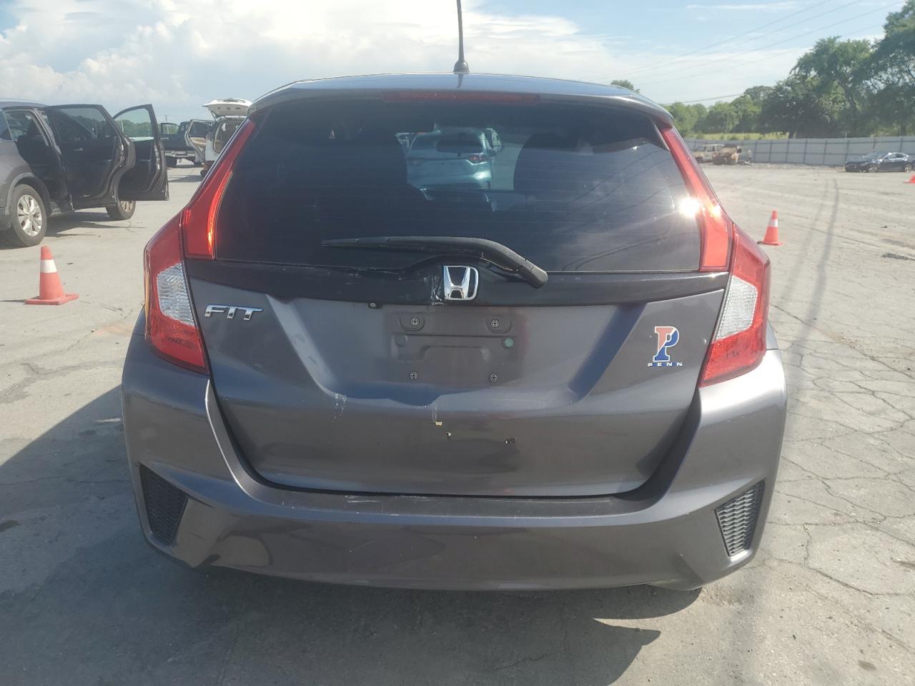 2015 Honda Fit Lx VIN: 3HGGK5H57FM784187 Lot: 64764785