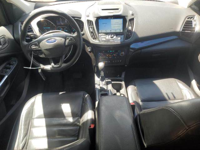  FORD ESCAPE 2017 Czarny