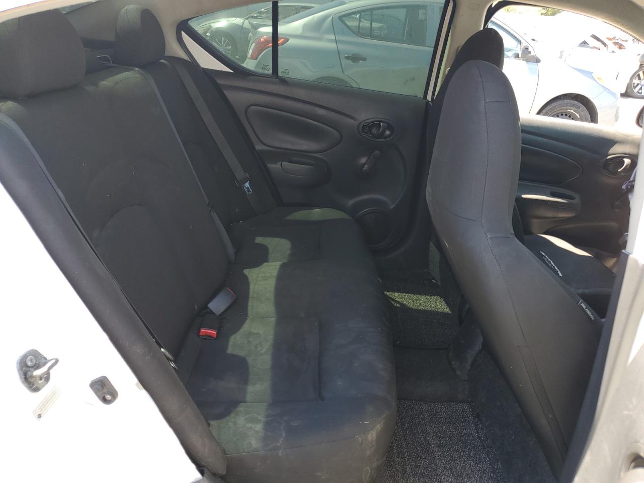 2015 Nissan Versa S VIN: 3N1CN7AP0FL865021 Lot: 65637455