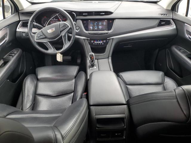  CADILLAC XT5 2017 Белы