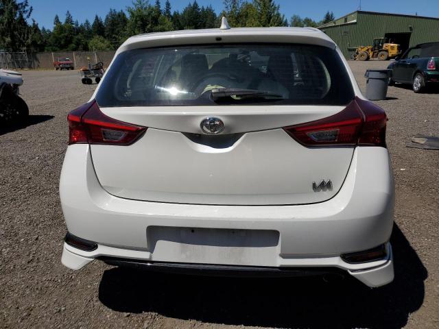  TOYOTA COROLLA 2017 Silver