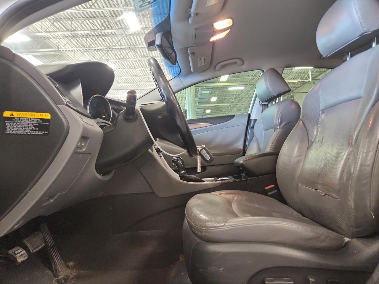 2013 Hyundai Sonata Hybrid VIN: KMHEC4A48DA088569 Lot: 64796405