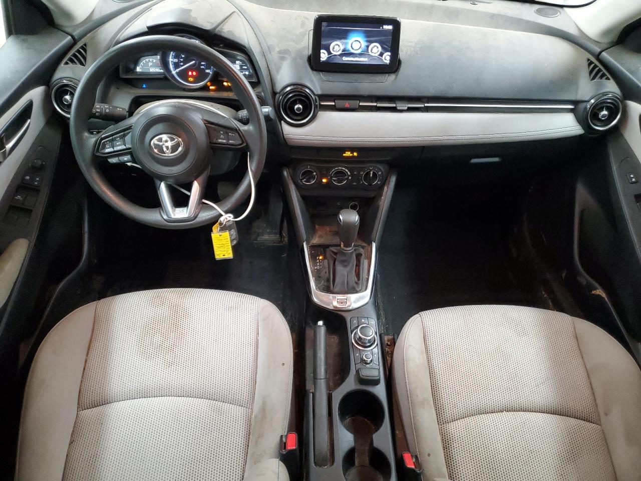 2020 Toyota Yaris Le VIN: 3MYDLBJV5LY706407 Lot: 64441635