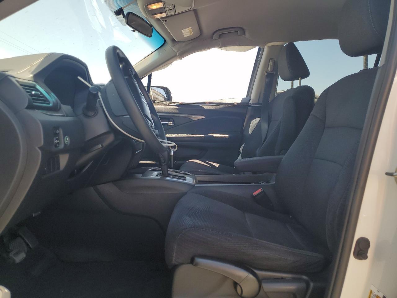 2018 Honda Pilot Lx VIN: 5FNYF5H1XJB027835 Lot: 64814795