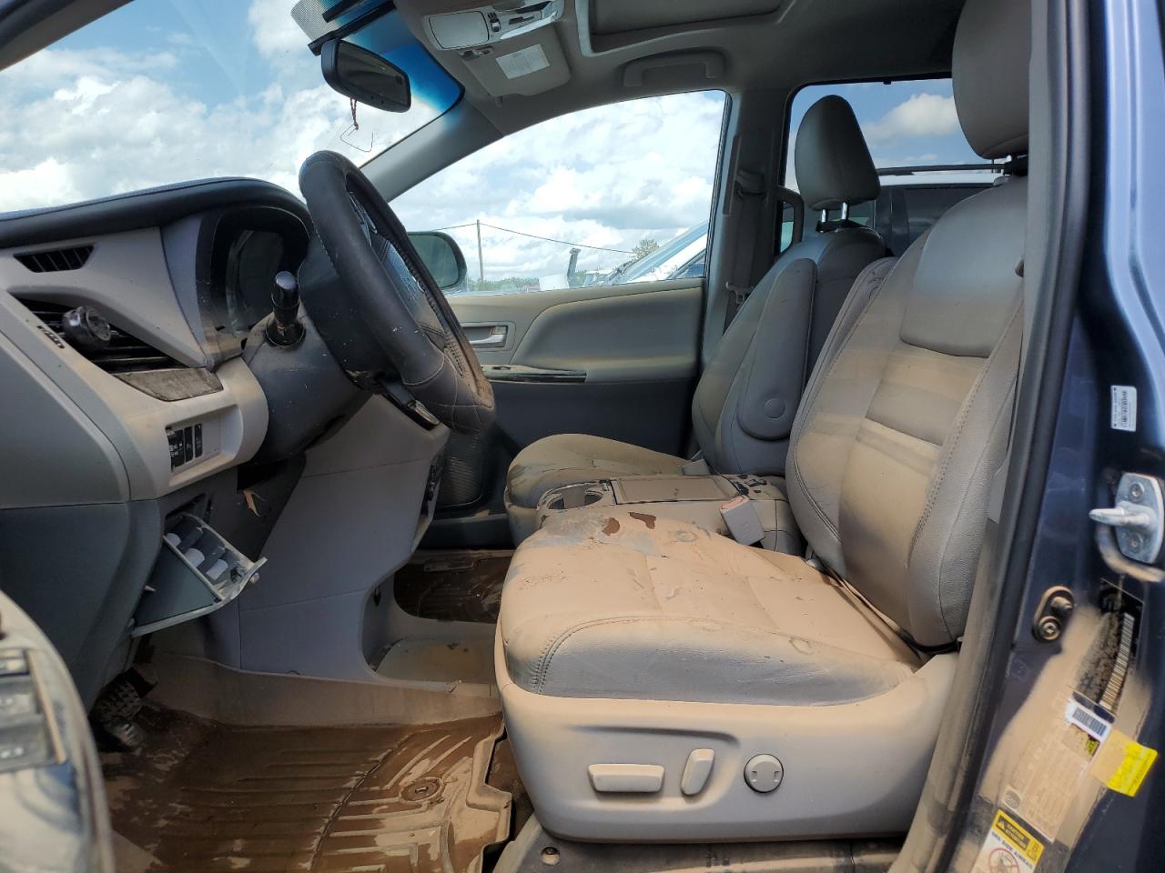 2016 Toyota Sienna Xle VIN: 5TDYK3DC0GS758172 Lot: 65267005
